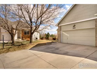 Photo #2: 910670 Listing