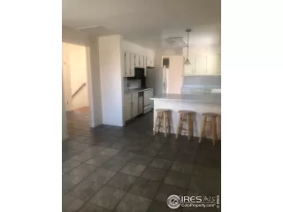 Photo #4: 910685 Listing