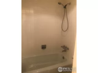 Photo #6: 910685 Listing