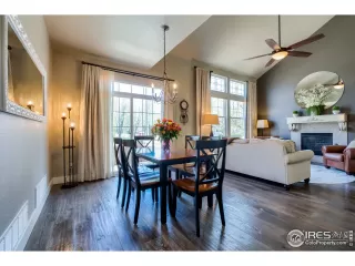 Photo #6: 910714 Listing