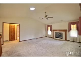 Photo #5: 910733 Listing