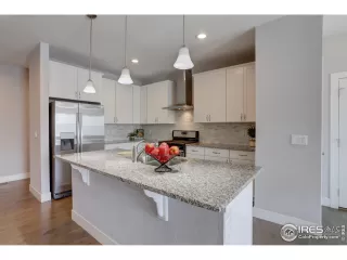 Photo #2: 910743 Listing 