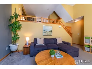 Photo #4: 910780 Listing