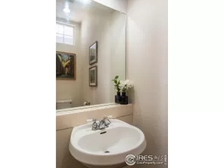 Photo #5: 910780 Listing