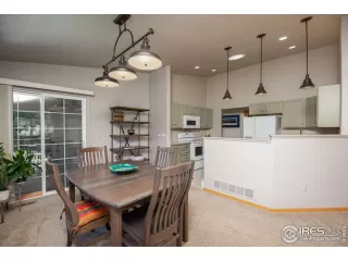 Photo #6: 910790 Listing