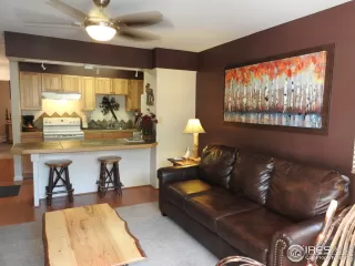 Photo #4: 910811 Listing