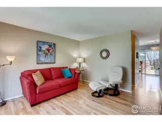 Photo #4: 910862 Listing