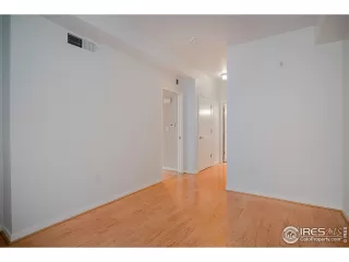 Photo #5: 910882 Listing 