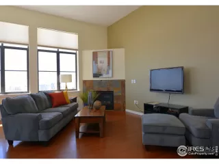 Photo #4: 910884 Listing 