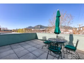 Photo #2: 910926 Listing