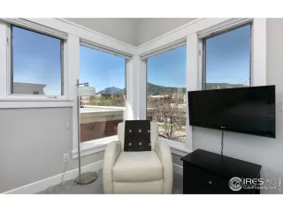 Photo #3: 910926 Listing