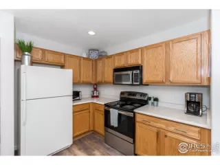 Photo #4: 910972 Listing