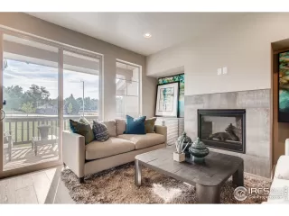 Photo #3: 911037 Listing