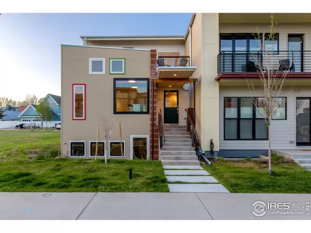 MLS: 911042 Condo For Sale