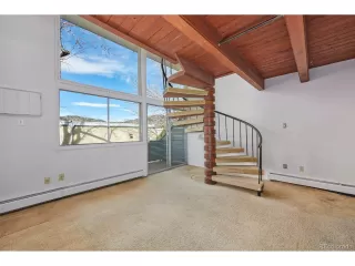 Photo #4: 9110748 Listing