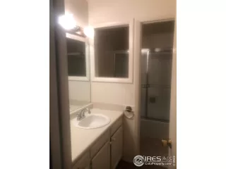 Photo #4: 911075 Listing