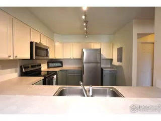 Photo #4: 911133 Listing