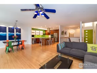 Photo #5: 911154 Listing