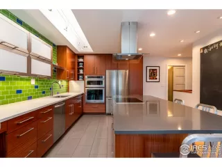 Photo #6: 911154 Listing