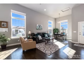 Photo #3: 911169 Listing