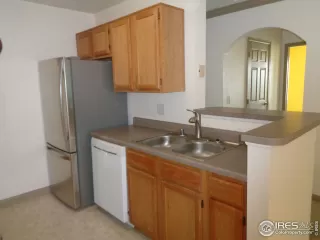 Photo #2: 911180 Listing