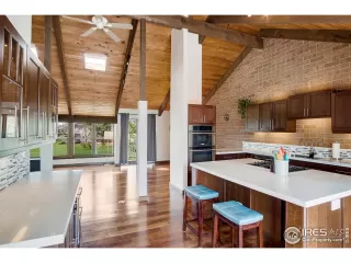 Photo #4: 911250 Listing