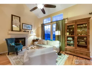 Photo #4: 911287 Listing