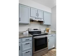 Photo #3: 9112968 Listing