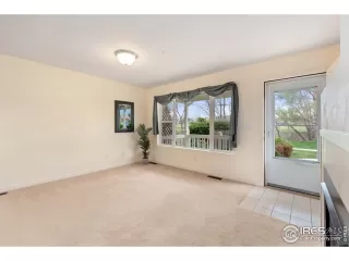 Photo #5: 911320 Listing