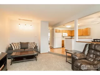 Photo #5: 911418 Listing 