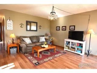 Photo #3: 911463 Listing