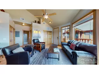 Photo #6: 911476 Listing