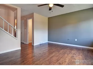 Photo #4: 911528 Listing