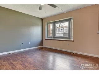 Photo #6: 911528 Listing