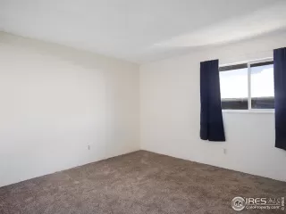 Photo #6: 911619 Listing