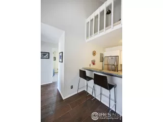 Photo #4: 911655 Listing