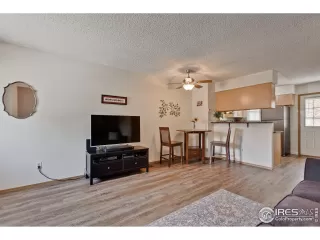 Photo #6: 911659 Listing 