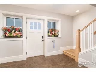 Photo #2: 911682 Listing