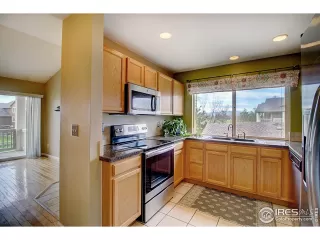 Photo #6: 911692 Listing