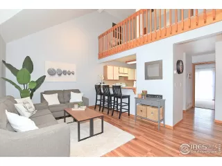 Photo #1: 911739 Listing