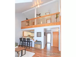 Photo #3: 911739 Listing