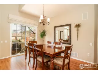 Photo #6: 911752 Listing