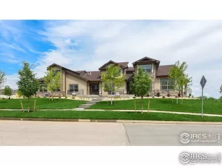 Photo #6: 911753 Listing