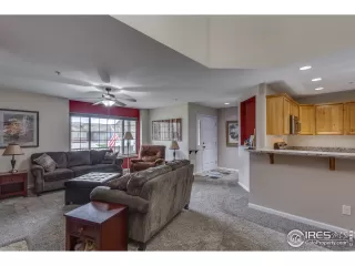 Photo #5: 911897 Listing 