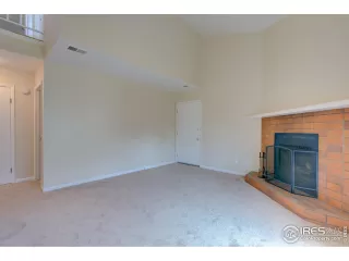 Photo #4: 911966 Listing