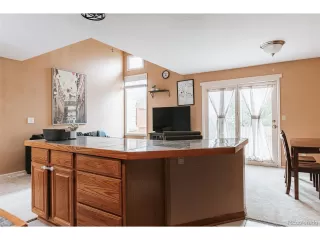 Photo #5: 9120244 Listing