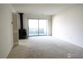 Photo #2: 912080 Listing