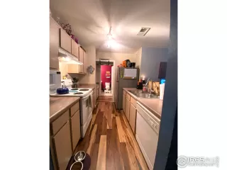 Photo #4: 912081 Listing