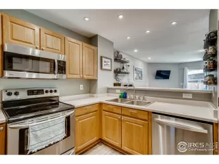 Photo #6: 912087 Listing