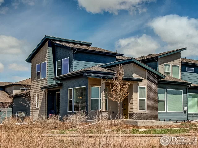 MLS: 912107 Condo For Sale